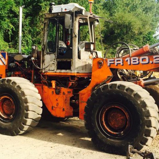 Wheel loader, before blasting